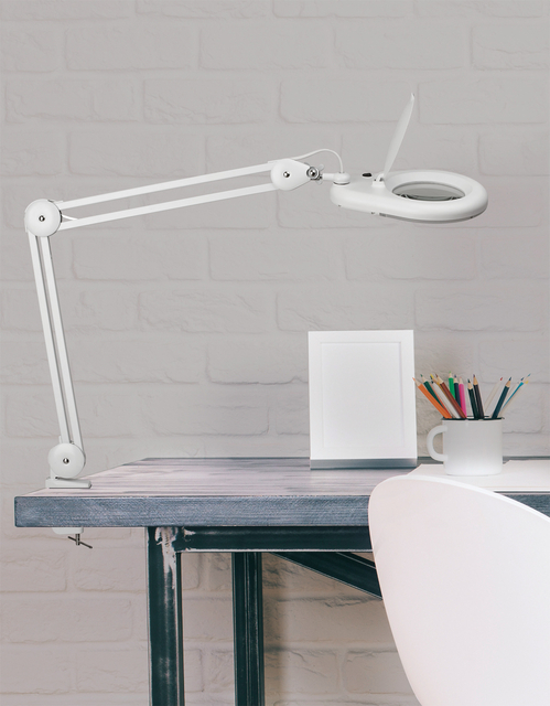 LED Magnifying Luminaire MAULviso, with clamp
