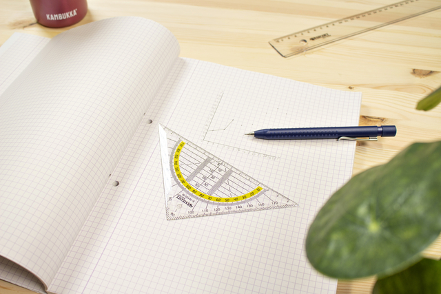 Geometrical set square Westcott 14 cm transparent