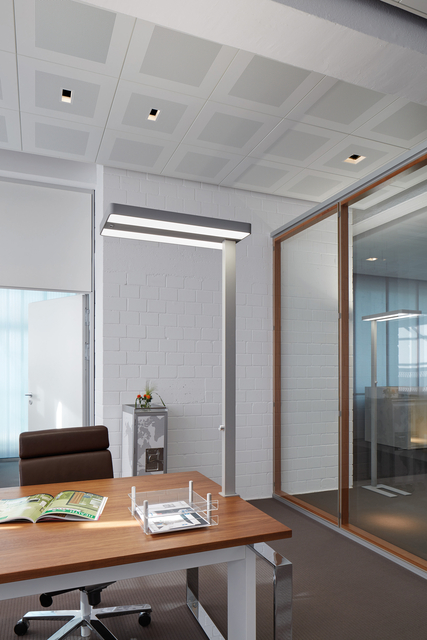 Werkpleklamp tafelklem MAUL Juvis LED beweging- daglichtsensor dimbaar hg 120cm zilver