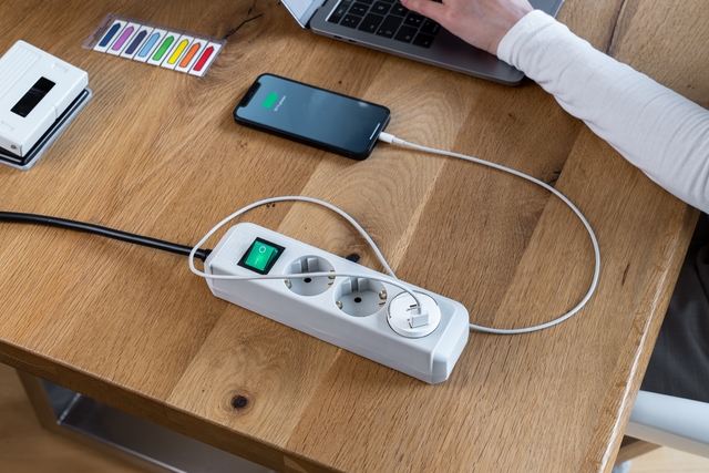 Stopcontactadapter Brennenstuhl USB A 2.4A wit