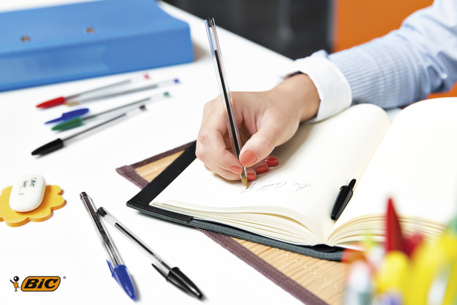 Balpen Bic Cristal medium blauw blister à 10 stuks