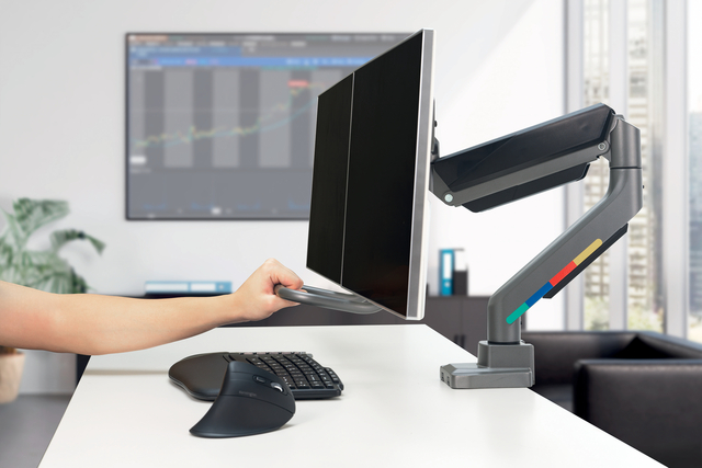 Monitorarm Kensington SmartFit dubbel dwarsbalk en handgreep